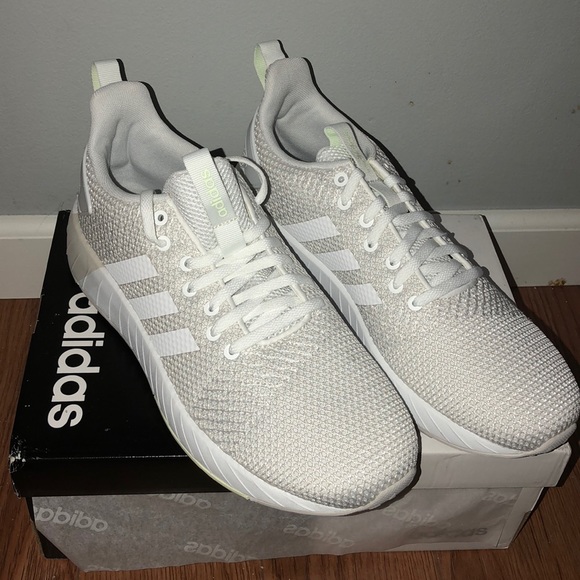 le adidas nuove scarpe bianche poshmark le adidas nuove scarpe bianche poshmark